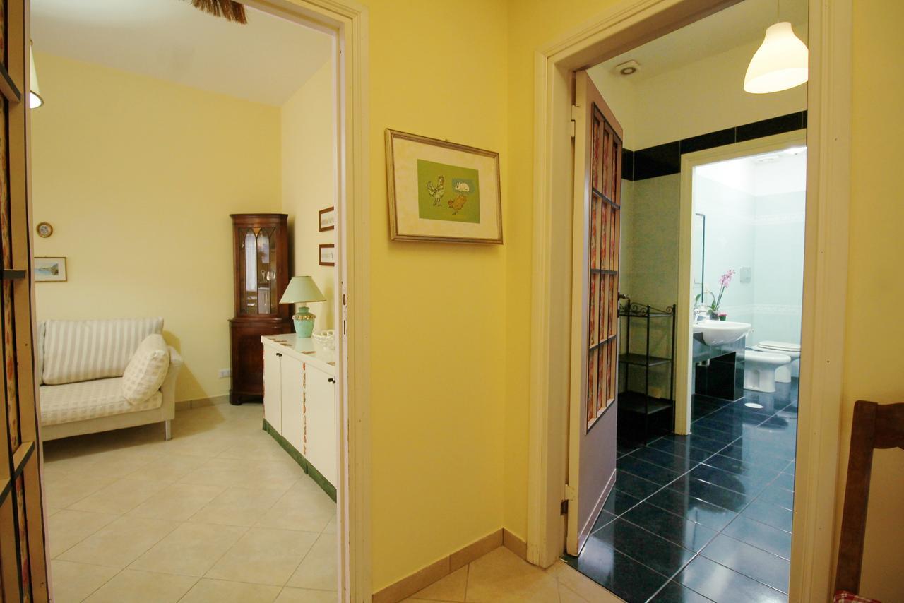Elegant Terrace Near St. Peter Appartamento